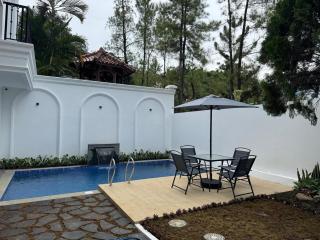 Phoenix Villa at Sentul City - Bogor - 2