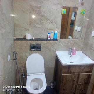 Epicurean luxury stay - Noida - 1