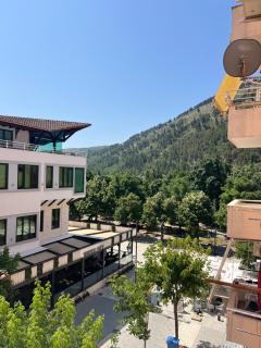 Berat Central Promenade House - 0