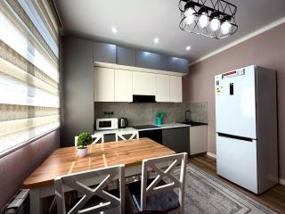 Замечательная Раимбек резиденс 20-63 & питьевая вода подарок - 1