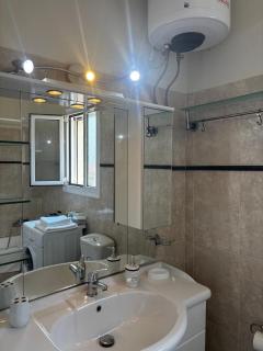 Litsa's Port Apartment - Agios Rokkos - 2