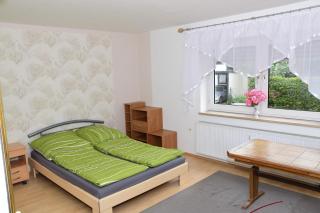 Gemütliche Familien-Ferienwohnung mit Balkon nahe Playmobil FunPark - Oberasbach - 4