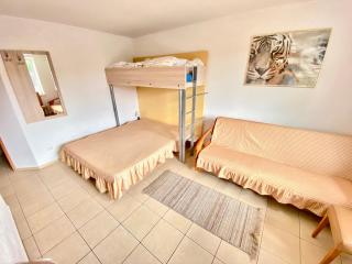 #1 Seaside Studios with Bathroom by Swell - 3