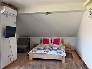 Apartmani "Marina" - Otočac - 7