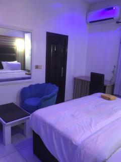 Uyi Grand Apartment - Lagos - 7