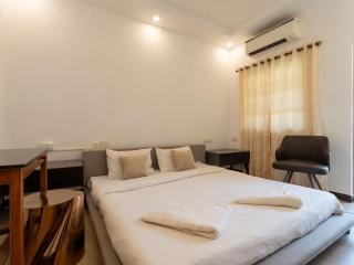 The Quest by The StayCationer - Calangute - 8