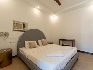 The Quest by The StayCationer - Calangute - 4