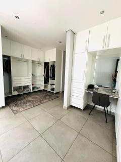 NJ SKY VILLA 92b - Windhoek - 2