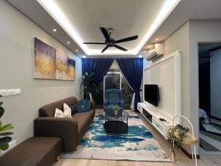 Homestay Rifhan D Tasik Biru Kundang, Gamuda Garden - Rawang - 0