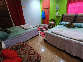 Cassa Bonda Family Room - Kampong Bakat - 8