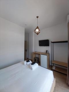 Lion's lair - Himare - 0