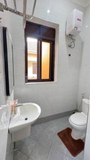 2BR Huge space,lake views and skyline - Kampala - 8