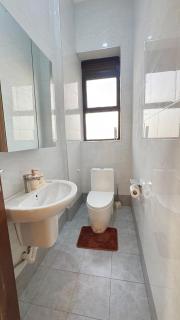 2BR Huge space,lake views and skyline - Kampala - 6