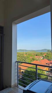 2BR Huge space,lake views and skyline - Kampala - 1