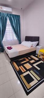 Sayang Pool Homestay - Port Dickson - 4