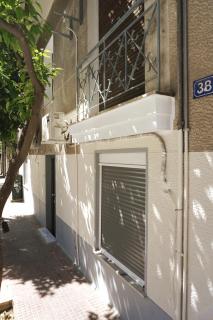 Live in athens as a local - 2