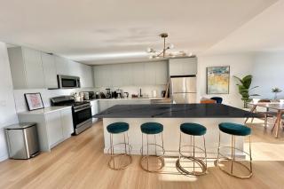 2BR-Sleeps 6-Steps to Manhattan - 3
