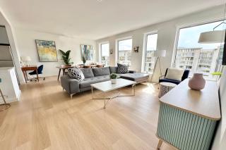 2BR-Sleeps 6-Steps to Manhattan - 6