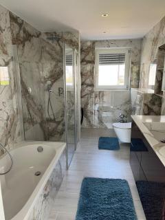 Lakeside, awesome & romantic, with stylish design - Reichenau - 6