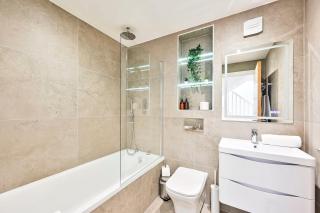 Stylish 3 Bedroom Apartment - Londra - 8