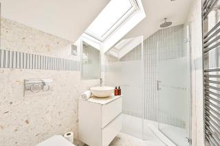 Stylish 3 Bedroom Apartment - Londra - 6
