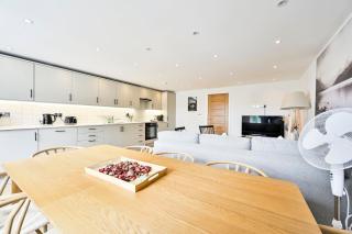 Stylish 3 Bedroom Apartment - Londra - 2