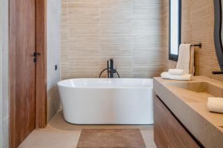 Villa Bahia Luxury-Pool Breakfast & Golf Access - 7