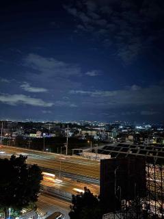 Staycation in Metro Manila with City View - Manila - 5