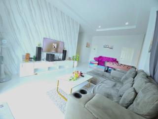 Sunshine Pool villa sattahip - Ban Huai Yai - 7