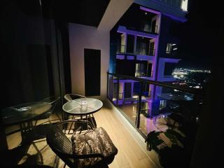 One Euphoria Prime Suite Hotel - Angeles - 6