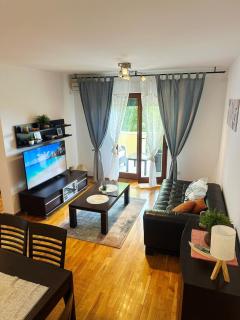 Sun Apartment - Petrovac na Moru - 1