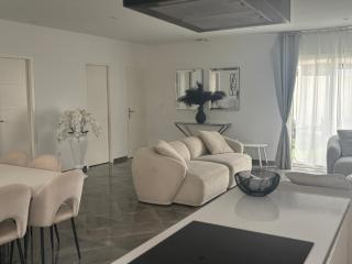 Villa , piscine , jacuzzi 10 min de la mer - Lunel - 4