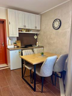 Sunrise apartments Becici - Budva - 3