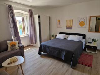 Apartments Tragurion - Trogir - 0
