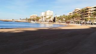 Apartamento Cura y la Locura- 5 minutos andando de las 2 playas emblematicas - Torrevieja - 0