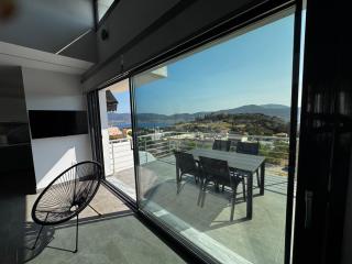 The Artist House - Best SeaView in Porto Rafti - Porto Rafti - 0