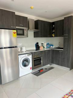 Luxurious Two Bedroom Apartment at Loxwood House - Accra - 6