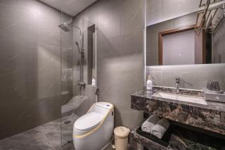 T P Residence Villa-3 mins walk to Beach- Full AC - Danang - 6