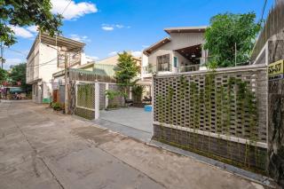 T P Residence Villa-3 mins walk to Beach- Full AC - Danang - 5