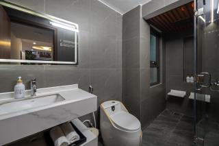 T P Residence Villa-3 mins walk to Beach- Full AC - Danang - 1