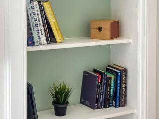 Sunny Scandi Edinburgh Retreat 1BR, Close to Murrayfield and Convenient Transportation to City Centre - Edinburgh - 7