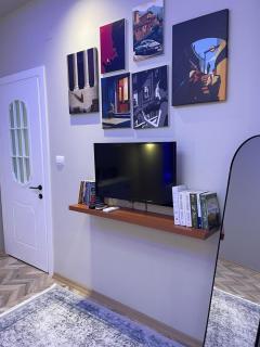 Urban Luxe Retreat- Pogradec - Pogradec - 9