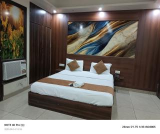 Hotel Emerald Park At Airport - Neu-Delhi - 0