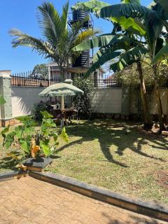 The little love nest - Entebbe - 5