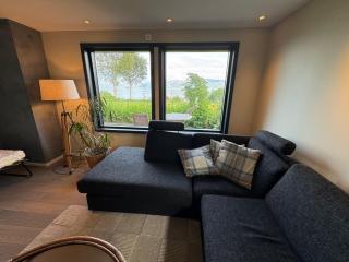 New apartment by the fjord - Stadlandet - 0