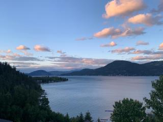 Beautiful Cottage at La Casa Lakeside Resort - Kelowna - 1