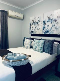 Skyfly Bed & Breakfast - 7
