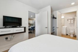 Simplicity At The Rim 1202 I Comfy 3 Bed 2 Bath - San Antonio - 1