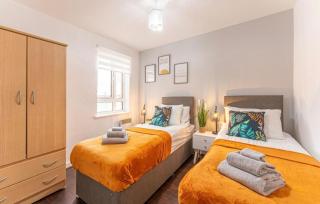 3Bedroom House Sleeps 6 Bradford - - 8