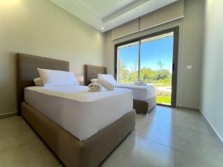 Poolside Elegance - Cabo Negro - 7